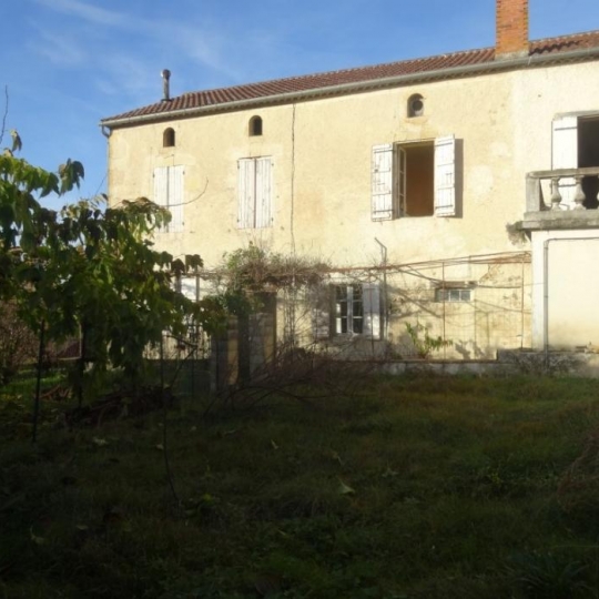  Donjon Immobilier : House | CONDOM (32100) | 266 m2 | 70 000 € 