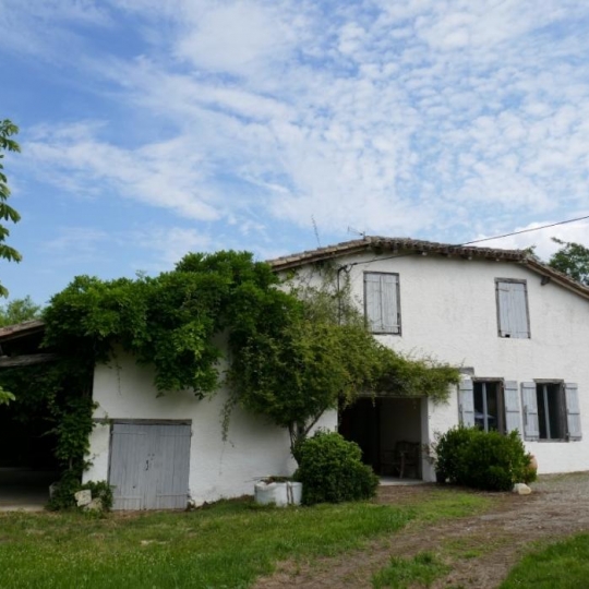 Donjon Immobilier : Maison / Villa | BEAUMONT-DE-LOMAGNE (82500) | 106.00m2 | 201 400 € Donjon Immobilier : Maison / Villa | BEAUMONT-DE-LOMAGNE (82500) | 106.00m2 | 201 400 €