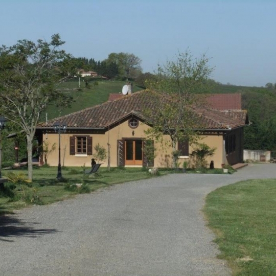 Donjon Immobilier : Domaines / Propriétés | GIMONT (32200) | 154.00m2 | 650 000 € Donjon Immobilier : Domaines / Propriétés | GIMONT (32200) | 154.00m2 | 650 000 €