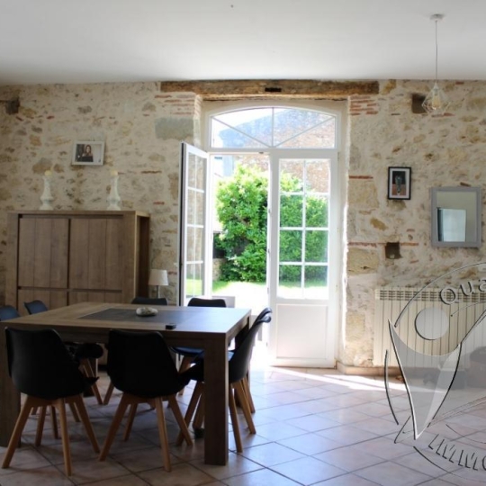  Donjon Immobilier : Maison / Villa | EAUZE (32800) | 263 m2 | 350 000 € 