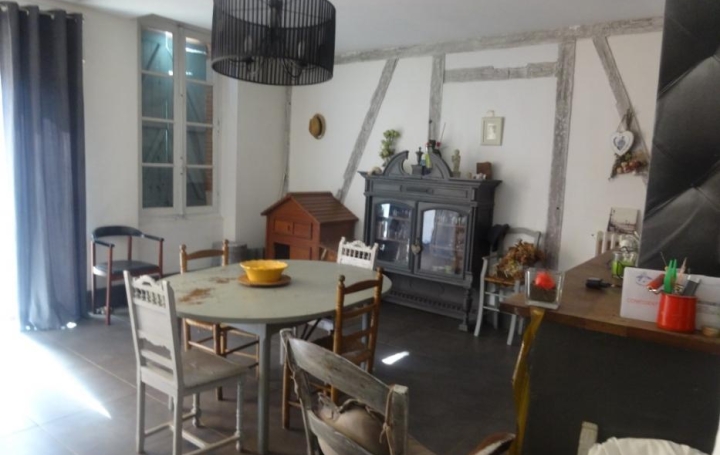 Donjon Immobilier : Maison / Villa | BEAUMONT-DE-LOMAGNE (82500) | 220 m2 | 149 800 € 