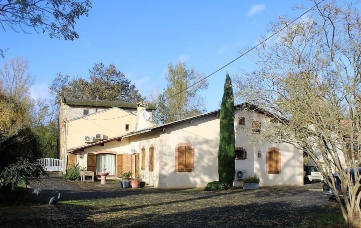 Propriété BEAUMONT-DE-LOMAGNE 490 m2 1 190 250 € Propriété BEAUMONT-DE-LOMAGNE 490 m2 1 190 250 €