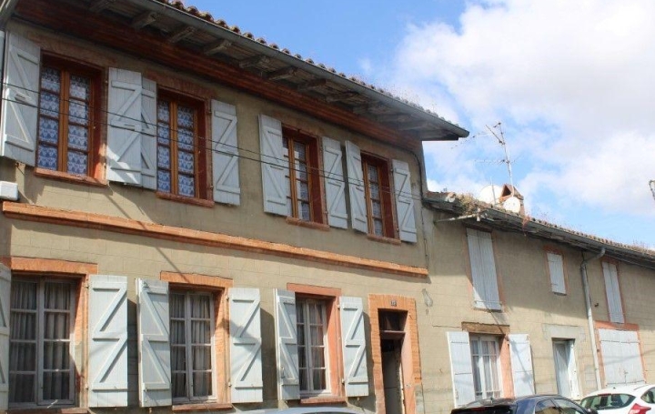 Maison de ville GRENADE 129 m2 243 800 € Maison de ville GRENADE 129 m2 243 800 €