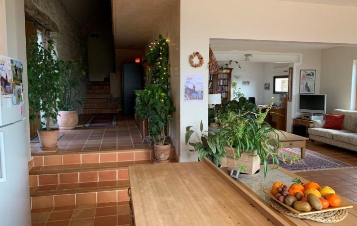  Donjon Immobilier Domaines / Propriétés | CAHORS (46000) | 225 m2 | 748 800 € 