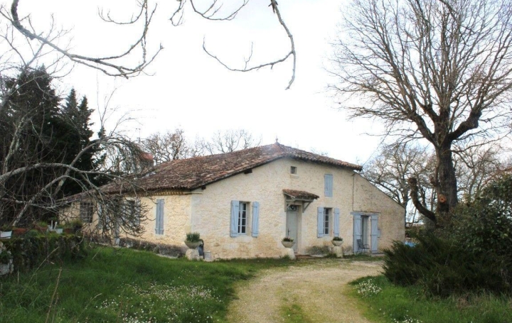 Maison   MAUVEZIN  205 m2 339 200 € 